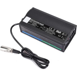 FY15042 CHARGEUR TROTINETTE 42V 3A 5.5 mm