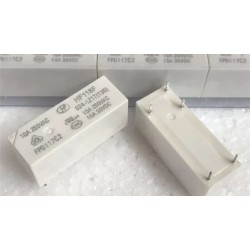 HF118F024 RELAIS 24V 5 COSSE 